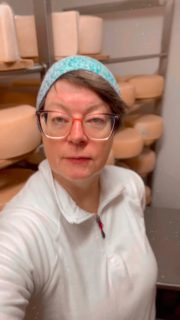 65€ für 1 Kilo Schokolade… 😳
Oder lieber fast 2 Kilo echter Handwerkskäse? 🧀
Dieses Jahr darf der Osterhase ruhig mal herzhaft denken 😉
#Ostern #Käseliebe #Regional #Handwerk #lueningsbergerdelikatessenmanufaktur