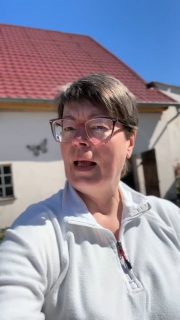 Bei uns auf dem Hof passiert gerade richtig viel – und nicht nur draußen 🌿
Auch online hat sich einiges getan!

Unsere Website hat ein kleines, aber feines Update bekommen – frischer, aktueller und mit ganz vielen Einblicken in das, was wir hier jeden Tag machen. Dafür herzlichen Dank an @designenergie.werbeagentur , Jörg macht immer eine tolle Arbeit 👍🏻

Schaut doch mal vorbei, klickt euch durch und entdeckt, was sich verändert hat. Vielleicht findet ihr ja sogar etwas Neues, das ihr noch gar nicht kanntet 😉

👉 Link in der Bio

Wir sind gespannt, wie sie euch gefällt!#lueningsbergerdelikatessenmanufaktur #websiteinbio #hofkäserei #website_design #wissenwodeinessenherkommt