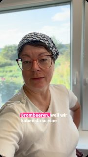 Gestern im Wald gepflückt. 🌿🫐
Heute mit wenig Zucker eingekocht – fertig ist die Basis für unser Brombeereis.

Keine Fertigpaste. Keine künstlichen Aromen. Nur echte Brombeeren und ganz viel Natur.

So möchte ich Eis machen – für mich und für euch. 💚#lueningsbergerdelikatessenmanufaktur #Brombeeren #eishandwerk #natürlichezutaten #wissenwodeinessenherkommt